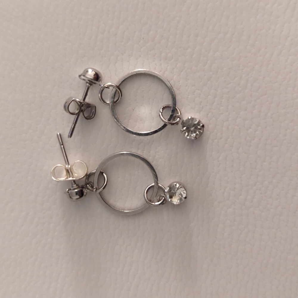 Small circle silver earrings